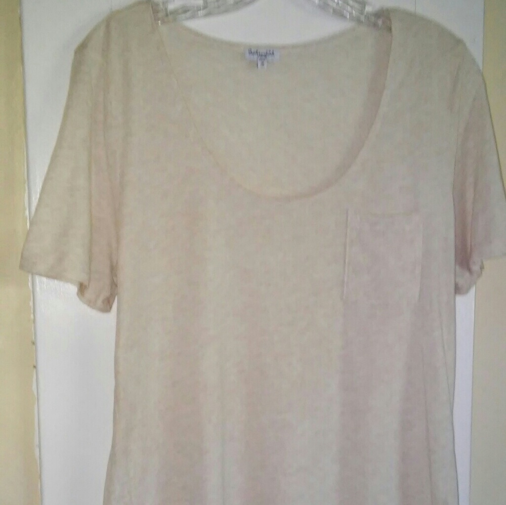 Splendid scoop neck T L Tan Delicate soft pocket s